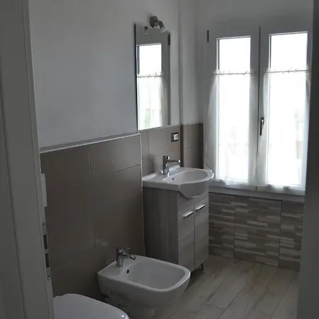 Casa Adriana Con Incantevole Vista Apartament Bee