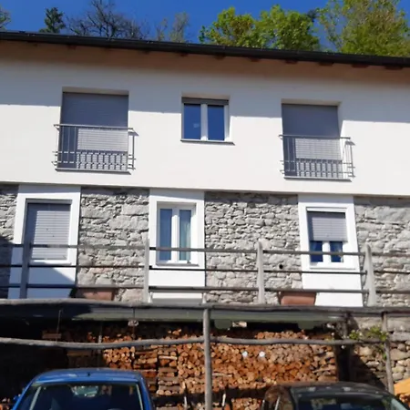 Casa Adriana Con Incantevole Vista דירה Bee