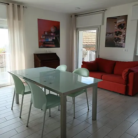 Casa Adriana Con Incantevole Vista דירה *